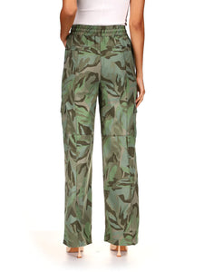 Sanctuary Clothing Terrain Pull on Pant Palm Camo