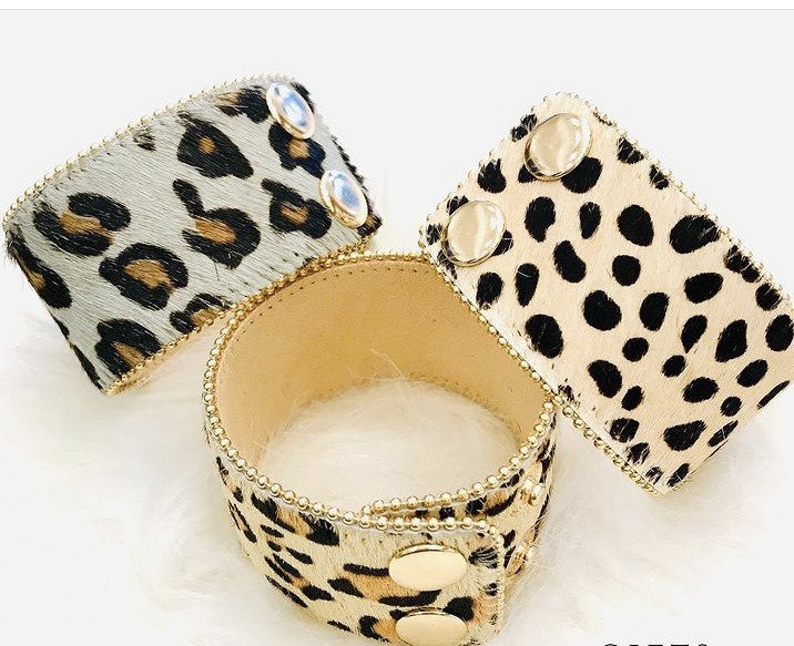 Pretty Persuasions Leopard Print Cuffs