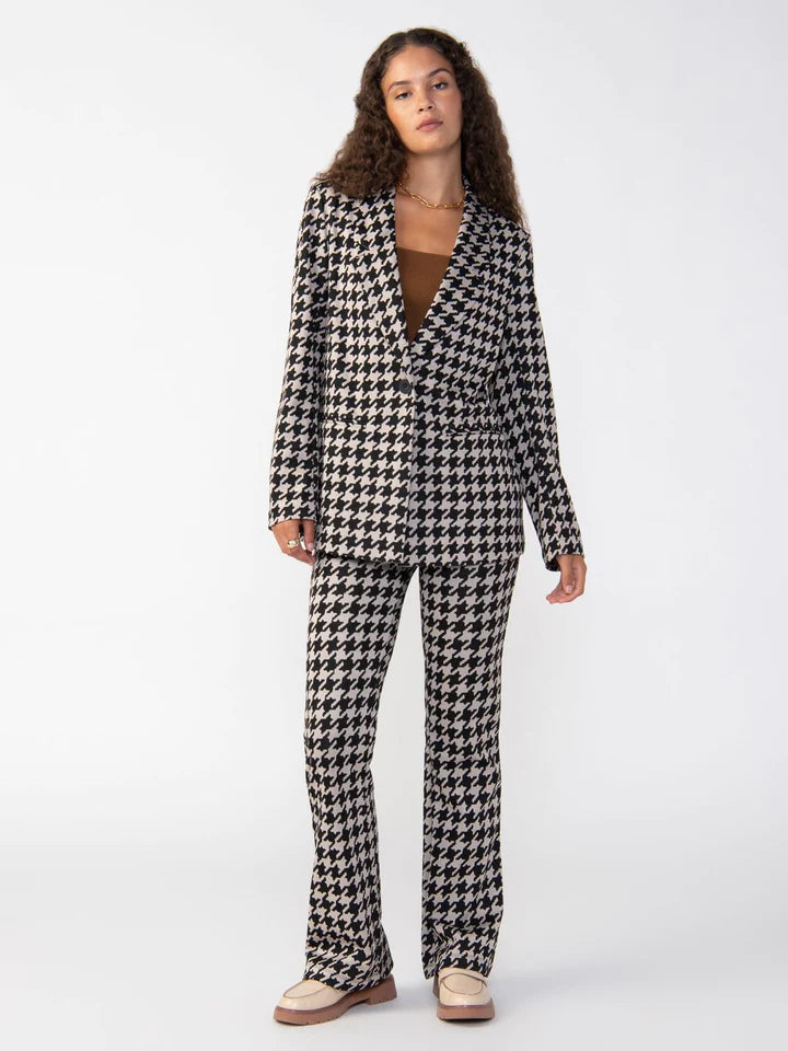 Sanctuary Clothing Filmore Flare Pant Oatmilk Houndstooth